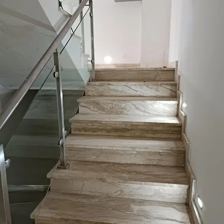 1 Novi Sad